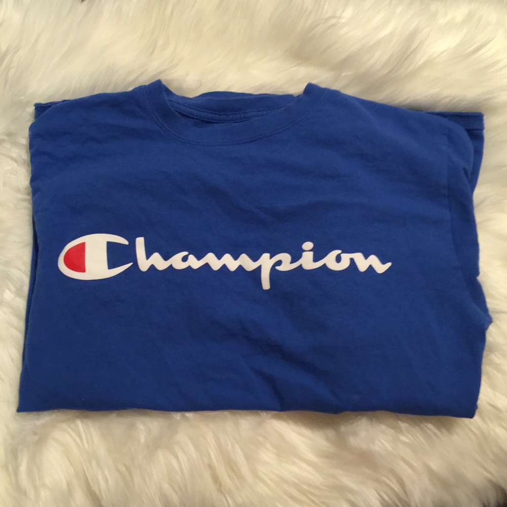 Champion long sleeve shirt !